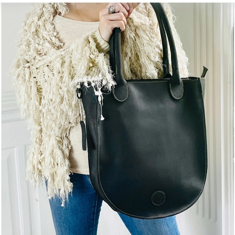 LaPapillon black Bella Tote